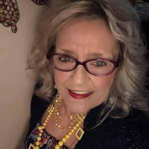 Meet your Posher, Clara